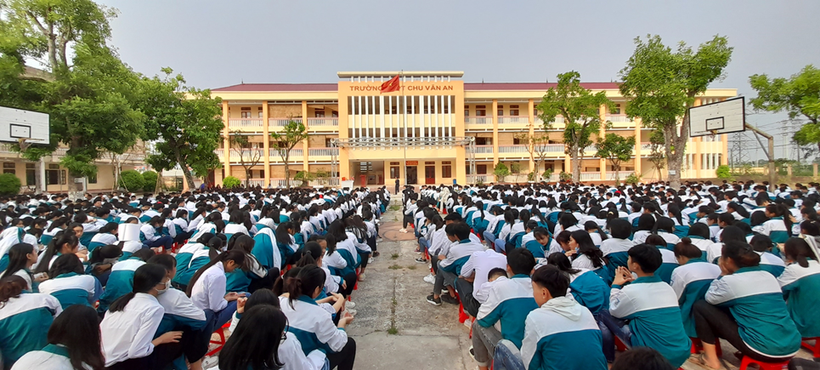 Hướng tới kỷ niệm 50 năm ngày truyền thống Trường THPT Chu Văn An, Thái Bình