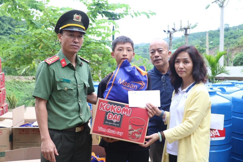 Tập đoàn Masan đóng góp 1 tỷ đồng hỗ trợ người dân huyện Kỳ Sơn ảnh 3