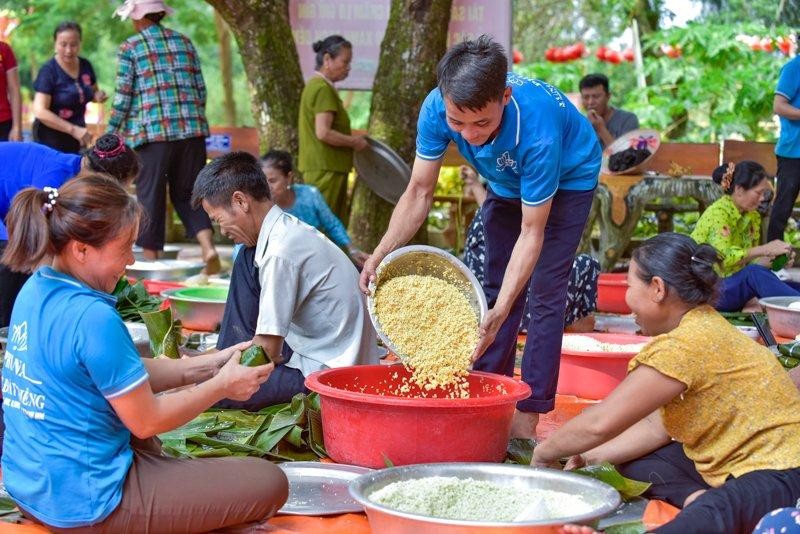 Thanh Hoá hỗ trợ nhân dân Nghệ An 500 triệu đồng khắc phục lũ lụt ảnh 2
