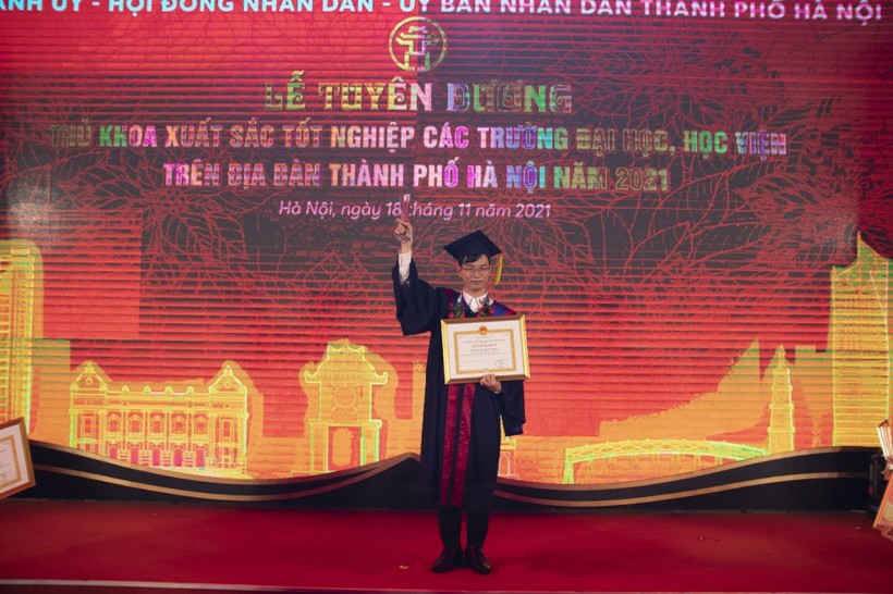 Lê Mạnh Thắng – Thủ khoa Đại học Hà Nội. (Ảnh: NVCC)