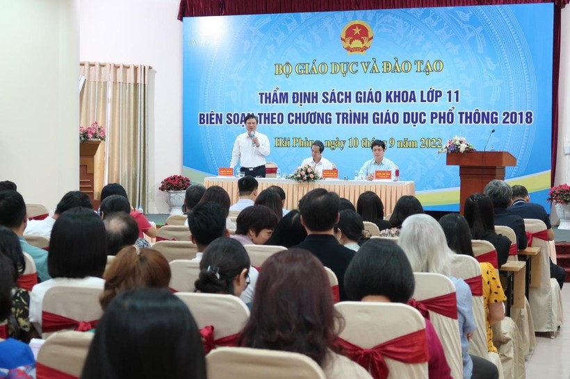  Bộ trưởng Nguyễn Kim Sơn: Đề cao trách nhiệm với Hội đồng thẩm định SGK lớp 11 ảnh 4
