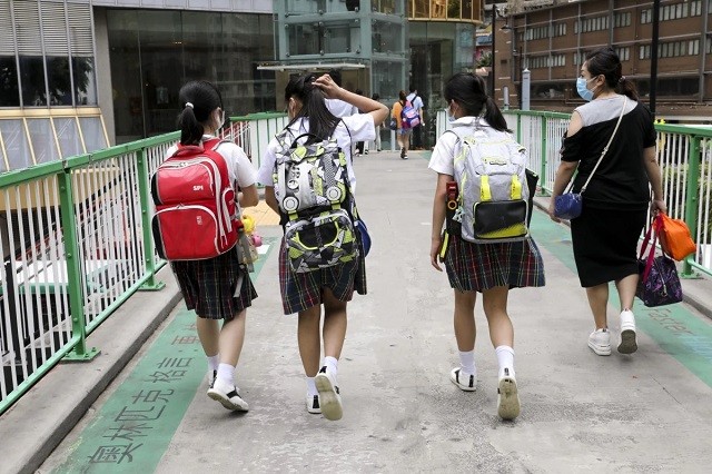 Hong Kong: Kéo dài lệnh cấm dạy học trực tiếp trước làn sóng Covid-19 thứ 3
