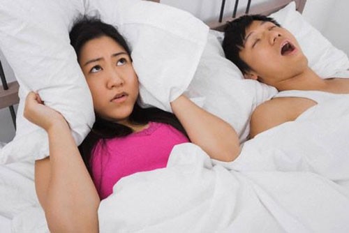 Nhiều cô vợ quyết tâm bỏ chồng vì thói quen rất nhỏ này khi đi ngủ